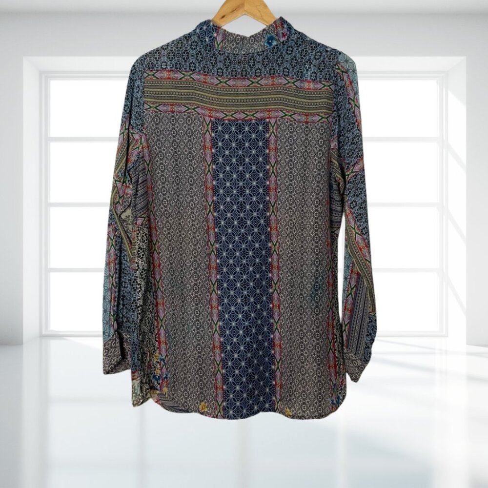 Johnny Was Patchwork Cupra Rayon Tunic Blouse M Boho Silk Feel Roll Tab Sleeve - Picture 4 of 13